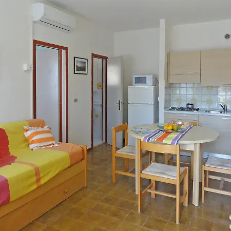 Villaggio Azzurro-1 By Interhome Бибионе