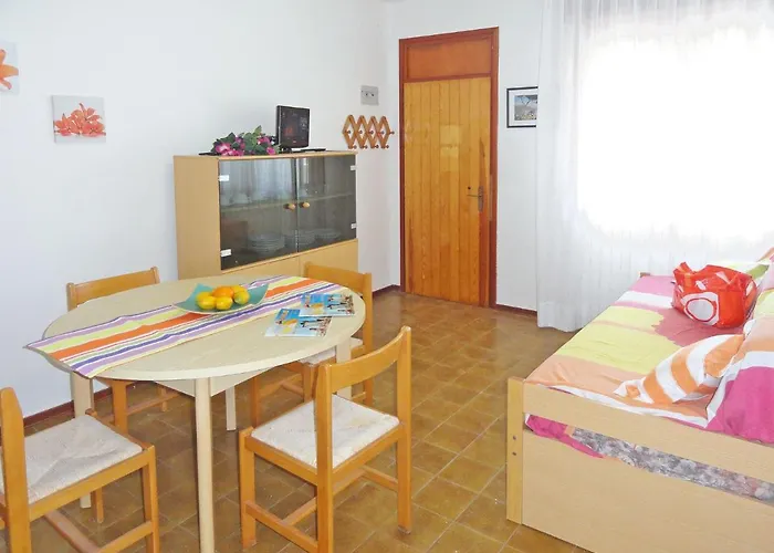 Lägenhet Villaggio Azzurro-1 By Interhome